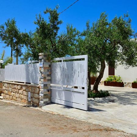 Villa Con Piscina Alcamo Marina Bagian luar foto