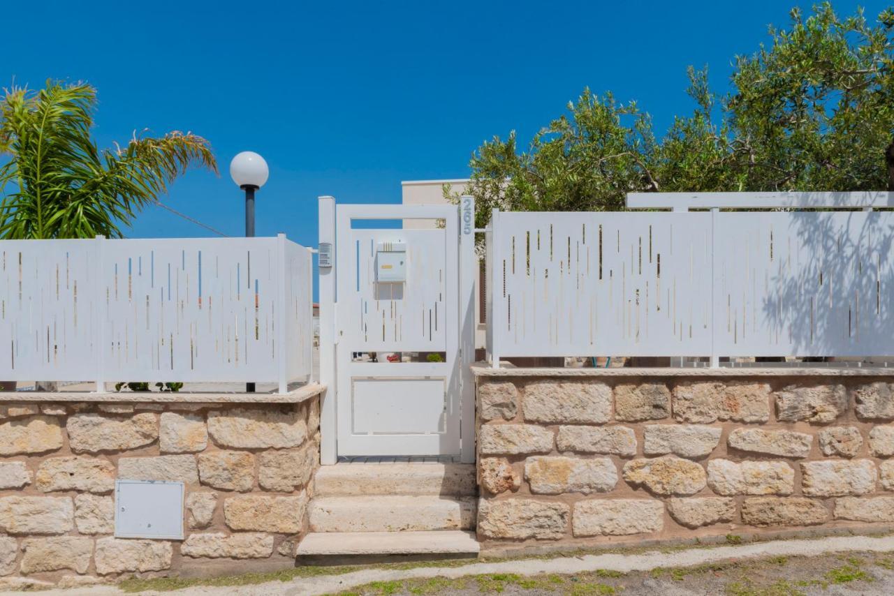 Villa Con Piscina Alcamo Marina Bagian luar foto