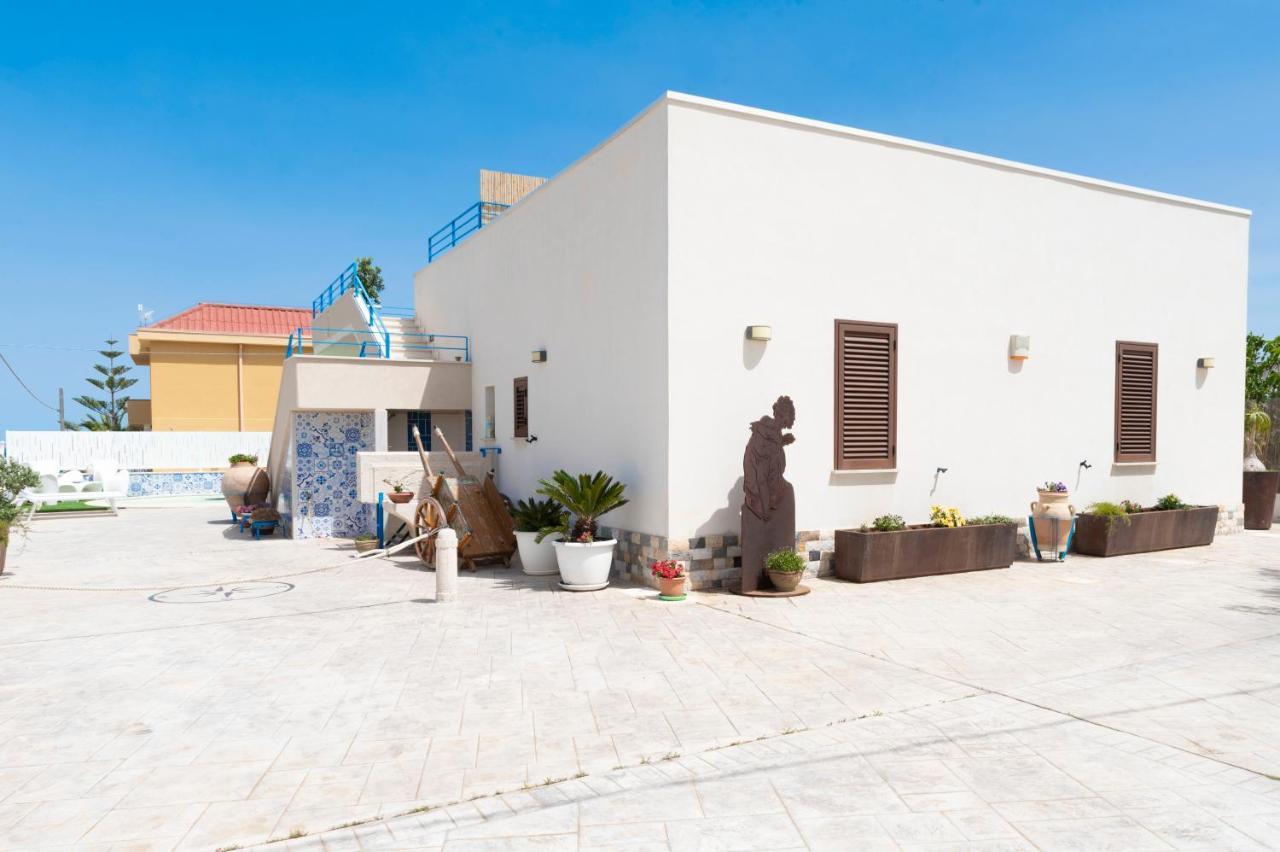 Villa Con Piscina Alcamo Marina Bagian luar foto